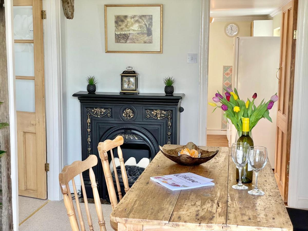 The Cottage York Bagian luar foto