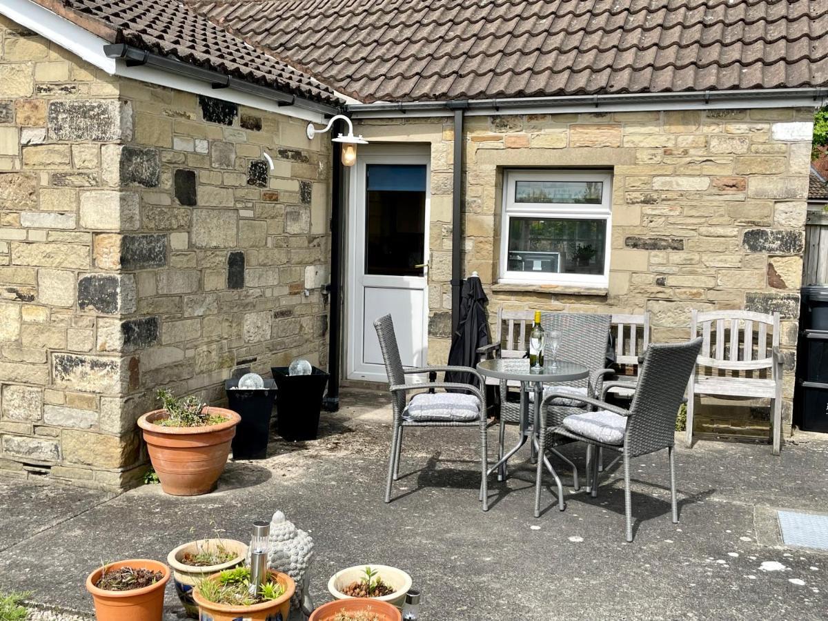 The Cottage York Bagian luar foto