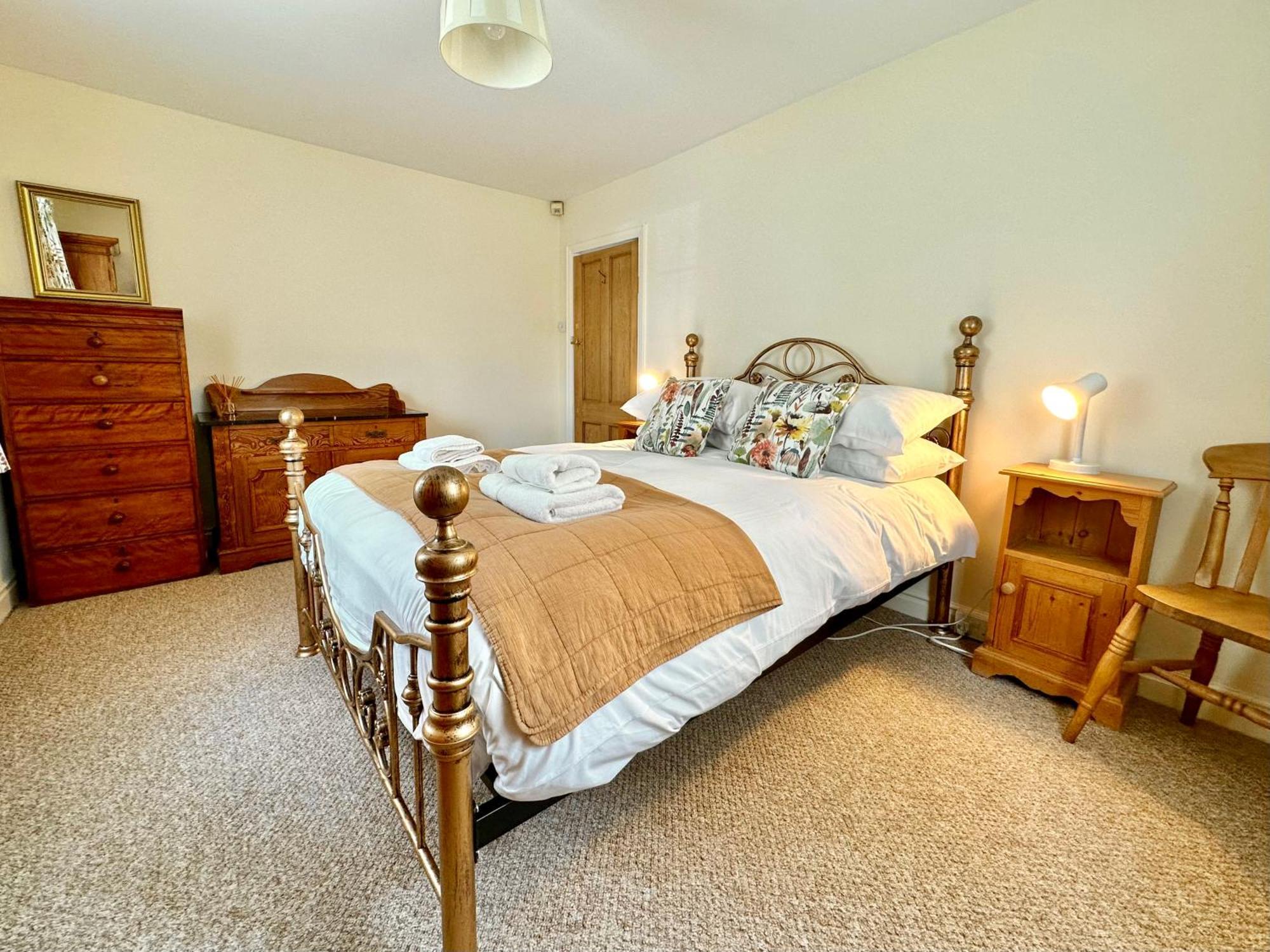 The Cottage York Bagian luar foto